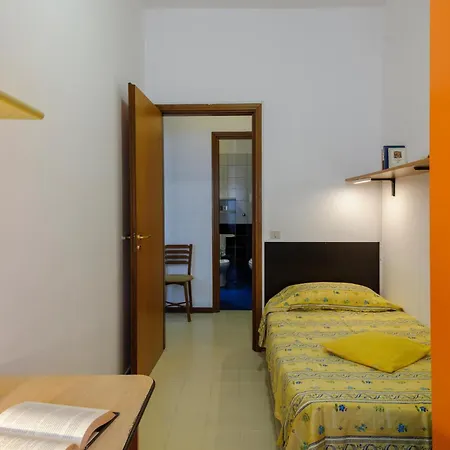 3 Bedroom Cozy In Appartamento