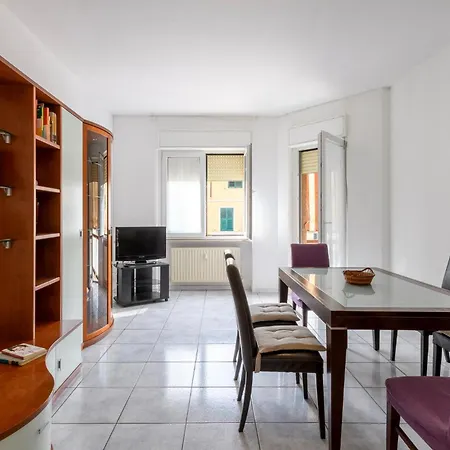 3 Bedroom Cozy In Apartment Pescara