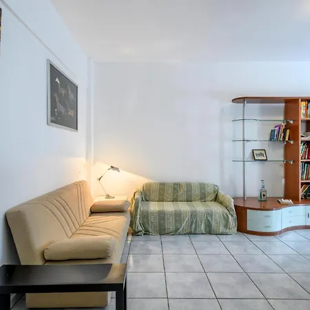 3 Bedroom Cozy In Pescara