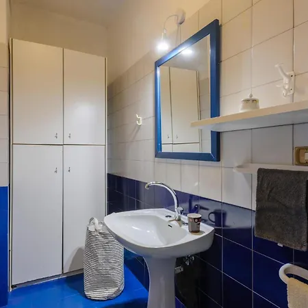3 Bedroom Cozy In Apartment Pescara